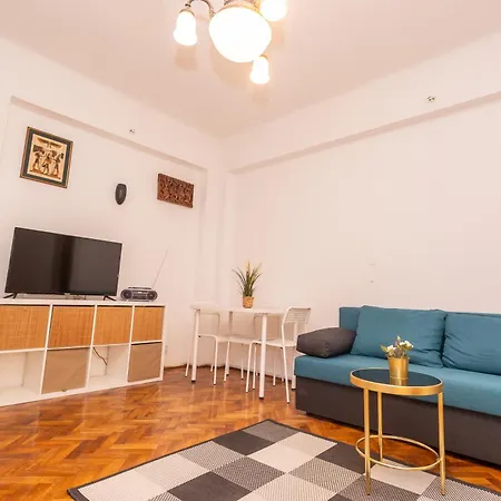 The Walter Salon Unirii - 3 Spacious And Self Check-in Apartment