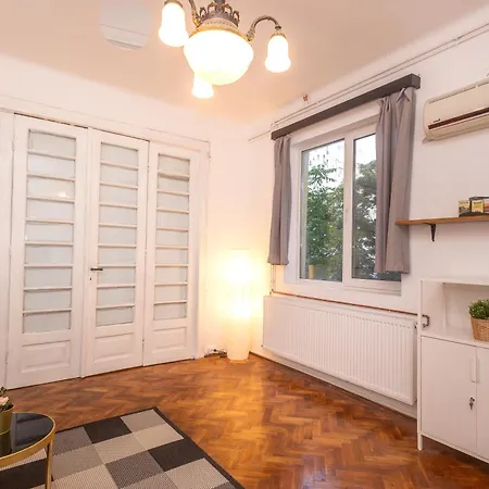 The Walter Salon Unirii - 3 Spacious And Self Check-in Appartement Boekarest